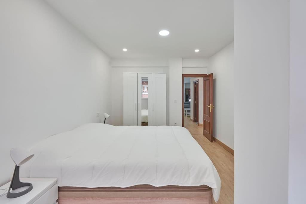 Reformado, Centrico , Wifi . Dr Magoo Apartment *